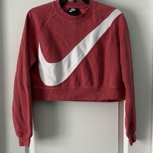 Nike Women's Maroon and White Cropped Sweatshirt